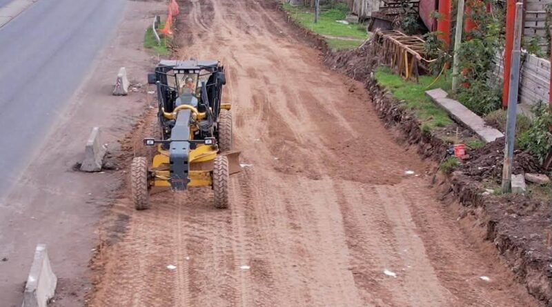Avanza la etapa final en la Ruta 4: construyen nuevas colectoras en el Camino de Cintura