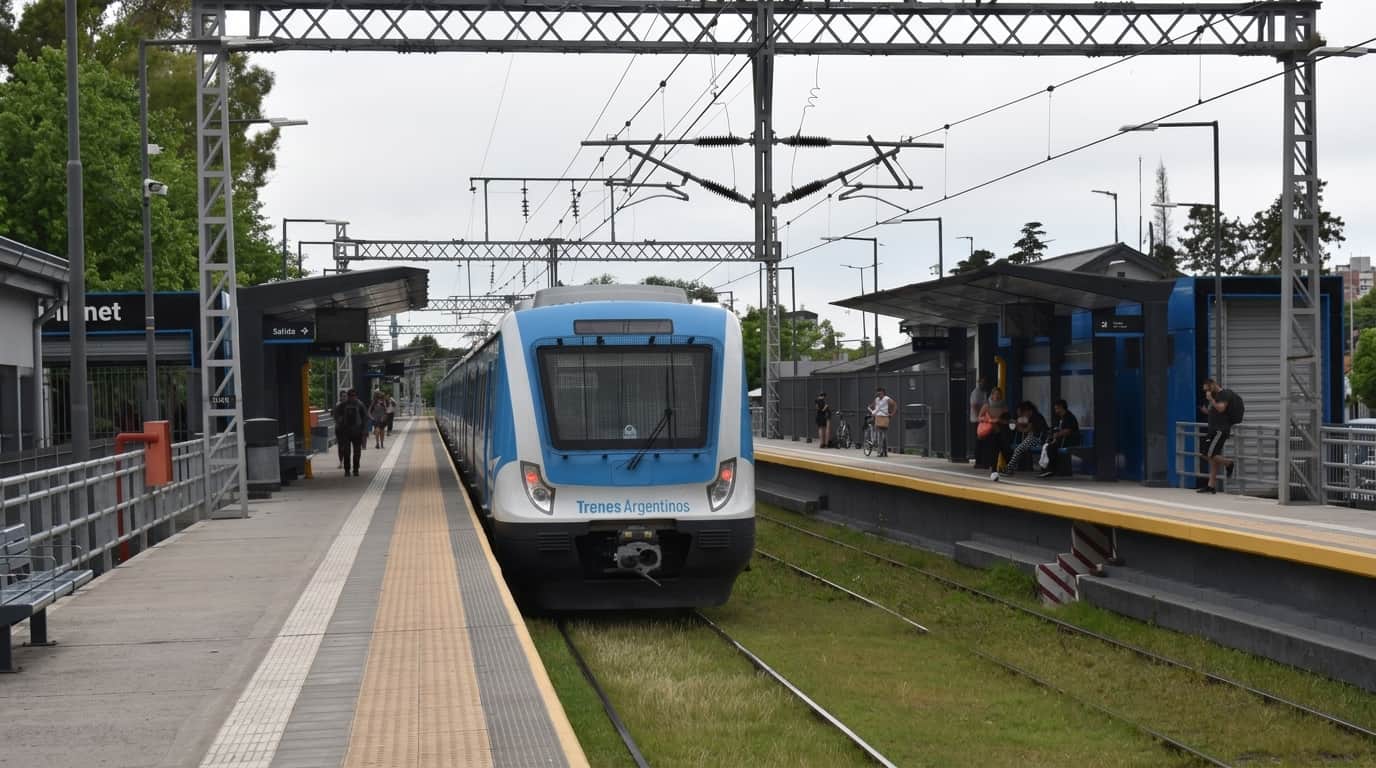 Bajó el uso del tren entre Retiro y Rosario
