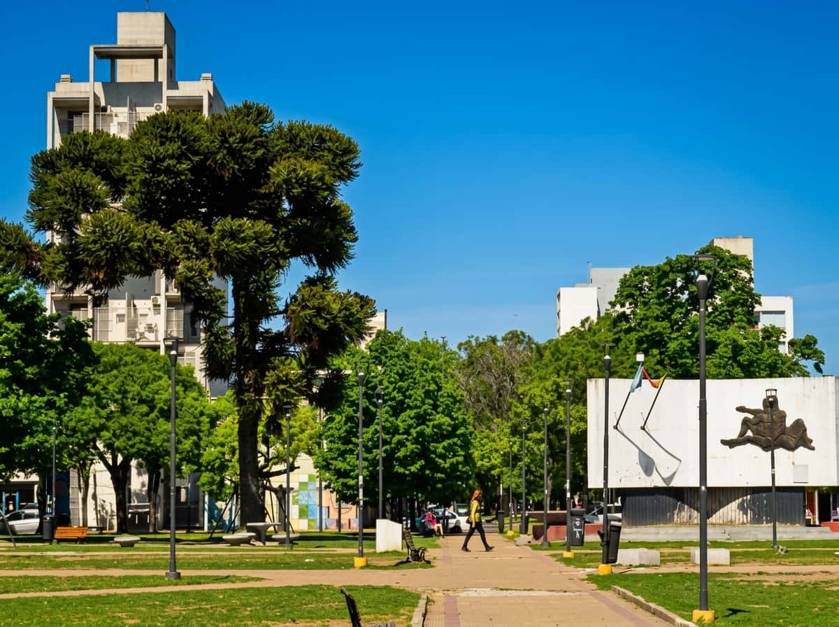 La Plata: Cortes de calle en Plaza España durante un mes por obras de pavimentación